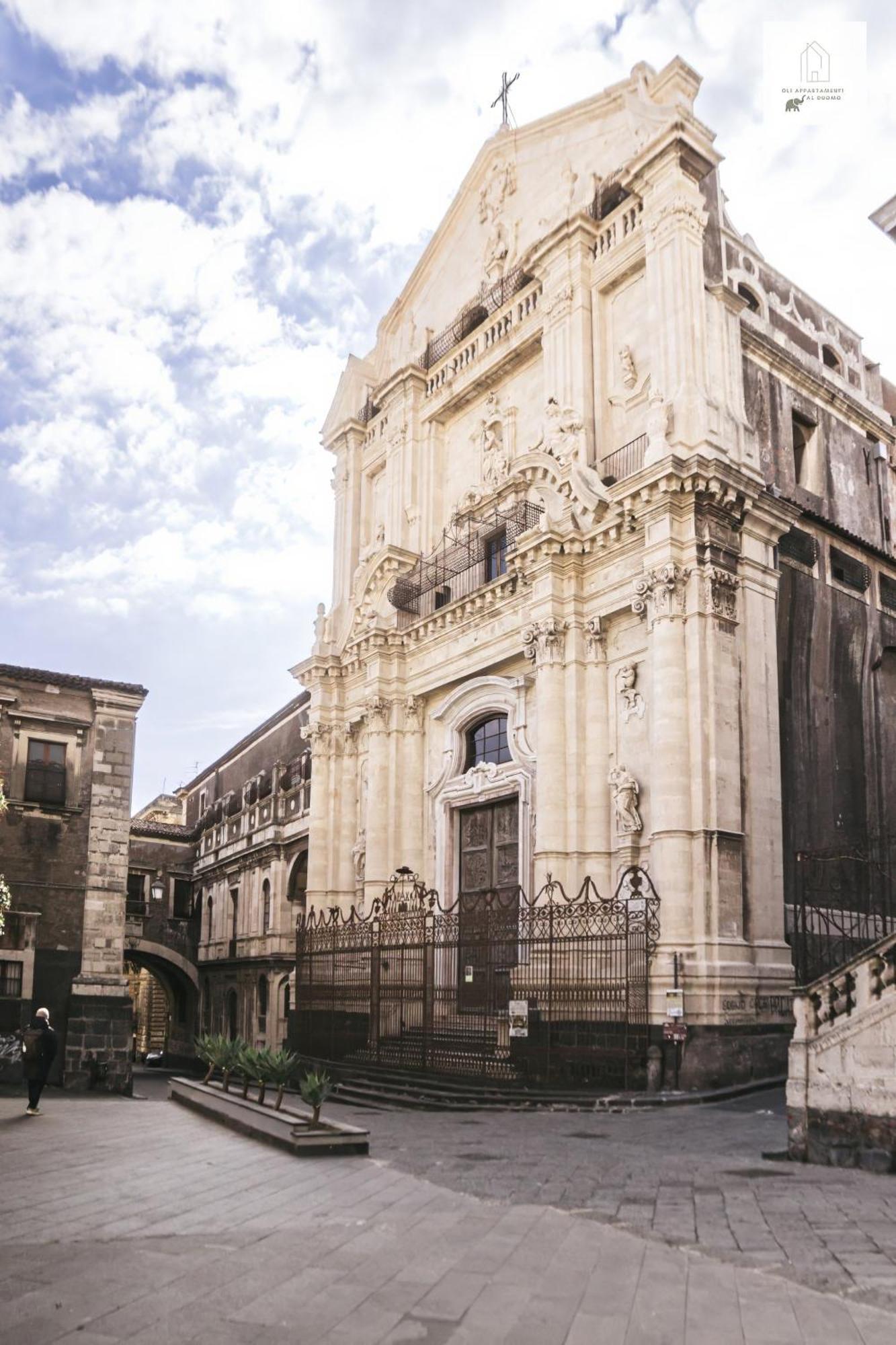 Gli Appartamenti Al Duomo カターニア エクステリア 写真